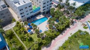 Vista aèria de Crystal Beach Suites Miami Oceanfront Hotel