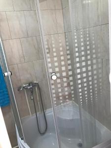 Koupelna v ubytování La Rita Acasă + 22 fotografií