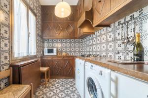 A kitchen or kitchenette at Trevi's Roof Terraces