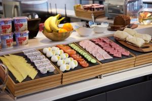 Eten bij of ergens in de buurt van het hotel

