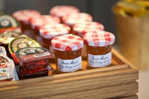 Eten bij of ergens in de buurt van het hotel

