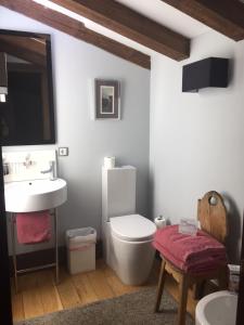 Koupelna v ubytování Posada Real Torre Berrueza + 37 fotografií