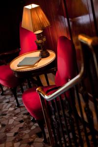 Posezení v ubytování Hotel Lombardy