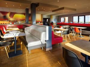 Posezení v ubytování ibis Hotel Brussels Airport