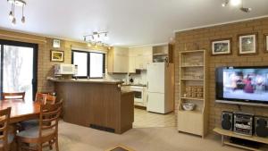 Η κουζίνα ή μικρή κουζίνα στο St Trinian's 3a