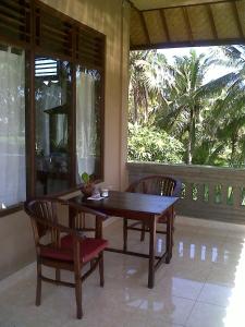 Gallery image of Arjana Bungalows Rice Field in Ubud