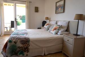 Ein Bett oder Betten in einem Zimmer der Unterkunft Lone Star House