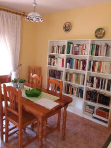 The library in Az apartmant