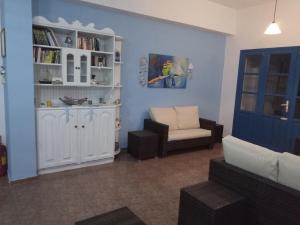 A seating area at Drouga's Studios & Suites Astypalaia Greece