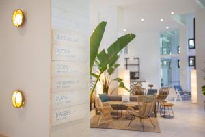 Posedenie v ubytovaní Corallium Beach by Lopesan Hotels - Adults Only