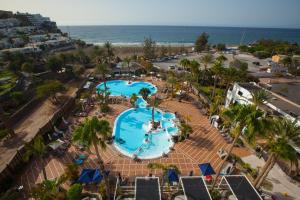 Bazén v ubytovaní Corallium Beach by Lopesan Hotels - Adults Only alebo v jeho blízkosti