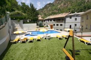 Bazén v ubytování Hotel Sant Antoni nebo v jeho okolí