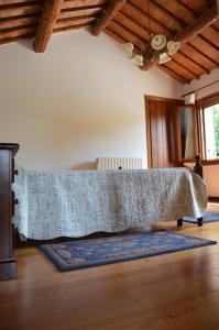 A seating area at Colle Del Barbarossa