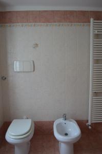 A bathroom at Colle Del Barbarossa