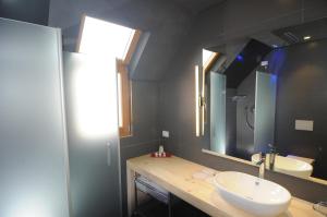 Ένα μπάνιο στο Eco Residence Varese +17 φωτογραφίες