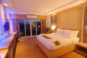 Μια τηλεόραση ή/και κέντρο ψυχαγωγίας στο Kitlada Hotel Udonthani