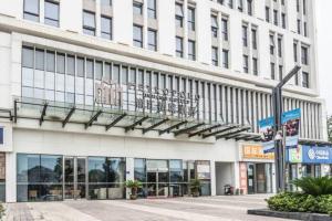 Bangunan di mana terletaknya hotel