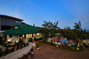 Bazén v ubytování Samui Reef View Resort nebo v jeho okolí