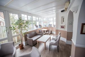 Corner House Hotel Gatwick