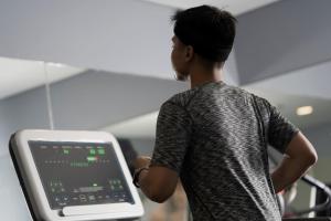 Tetamu yang menginap di BATIQA Hotel Darmo - Surabaya