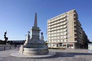 O edifício em que o hotel se localiza