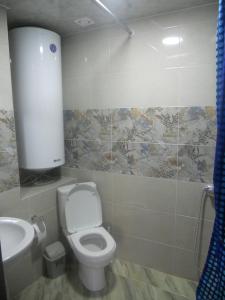 Kupatilo u objektu IURI udesiani's GUESTHOUSE