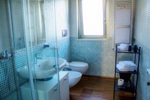 Koupelna v ubytování B&B Valleluna