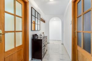 Kuchyňa alebo kuchynka v ubytovaní Soho Riverside Suite Málaga