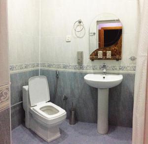 Koupelna v ubytování Nizami 118 - PortBaku + 20 fotografií