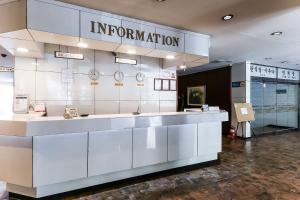 Ο χώρος του λόμπι ή της ρεσεψιόν στο Kyungha Spa Hotel