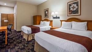 Postel nebo postele na pokoji v ubytování Best Western Longview