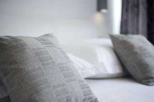 Postel nebo postele na pokoji v ubytování Reza Luxury Apartment