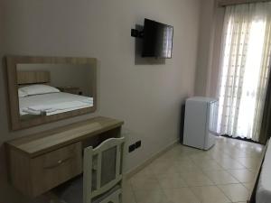 TV a/nebo společenská místnost v ubytování Hotel Villa Aljor