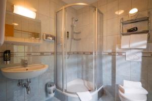 Łazienka w obiekcie Hotel Reitlwirt