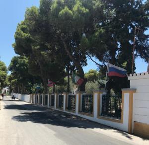 Bairro nos arredores ou perto desta villa