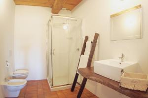 Et badeværelse på Il Casale-toscoemiliano