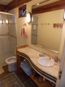Kúpeľňa v ubytovaní Sobrado no Centro de Canela