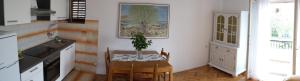 Küche/Küchenzeile in der Unterkunft Apartment Lavanda