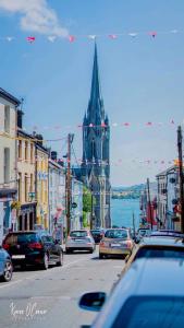 Vista general de Cobh o vistes de la ciutat des de l'apartament