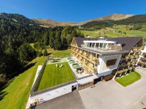 Splošen pogled na gorovje oz. razgled na gore, ki ga ponuja hotel