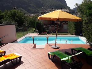 Majoituspaikassa Villa Claudia indipendente con piscina ad uso esclusivo tai sen lähellä sijaitseva uima-allas