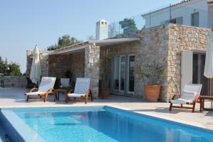 Бассейн в Villa Salina Luxury Pool Villa или поблизости
