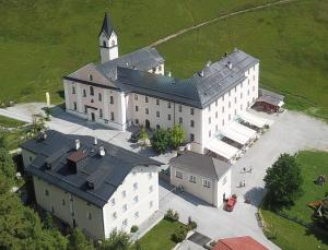 Budova, v ktorej sa dom na vidieku nachádza