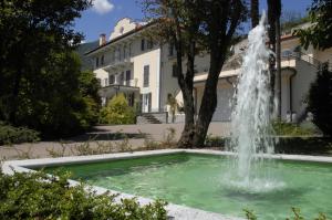 The swimming pool at or close to B&B Le Camelie