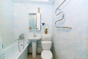 Bilik mandi di VIP Apartments Faraon Centr 1 floor +15 gambar