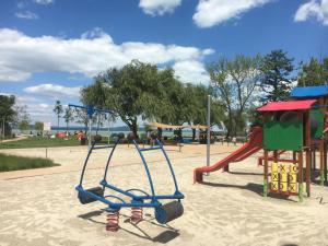 Laste mänguala majutusasutuses Fonyód Beach Apartment