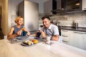 Traveller’s Home in Gourmet District Near Center! vendégei