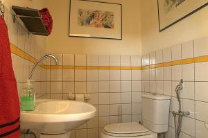 A bathroom at Quinta Campo Bravo