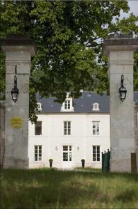 Afbeelding uit fotogalerij van Château De Lazenay - Résidence Hôtelière in Bourges