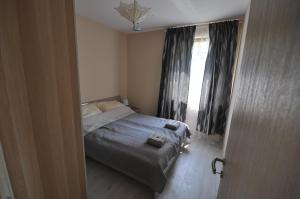 Zdjęcie z galerii obiektu Lelle Apartment w mieście Balatonlelle +11 zdjęć